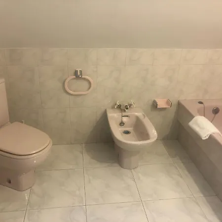 Estilo Francés Con Piscina Y Amplio Jardín * Pontevedra